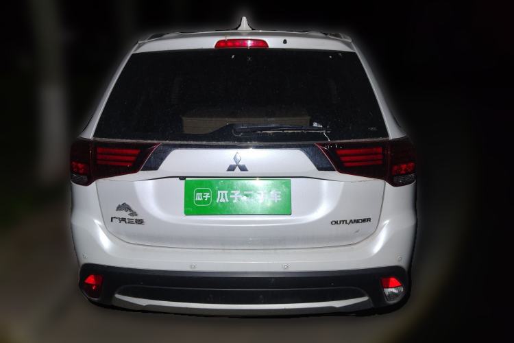 Used Mitsubishi Outlander 2018 2.4L 4x4 Elite Edition 5 Seats Rear