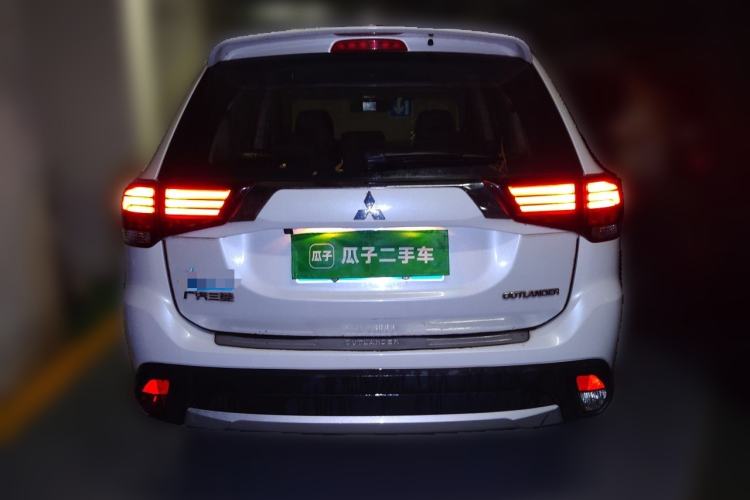 Used Mitsubishi Outlander  Rear