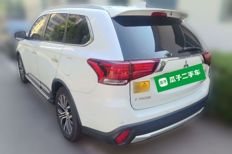 Used Mitsubishi Outlander 2018 2.4L 4x4 Elite Edition 5 Seats Rear Left 45 Deg