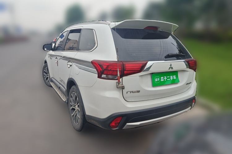 Used Mitsubishi Outlander 2018 2.0L Two-Wheel-Drive Jiale Edition 7-Seater Rear Left 45 Deg