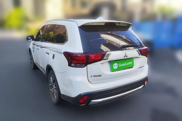 Used Mitsubishi Outlander 2018 2.4L 4x4 Elite Edition 5 Seats Rear Left 45 Deg