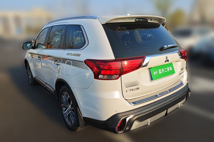 Used Mitsubishi Outlander 2018 2.4L 4x4 Elite Edition 5 Seats Rear Left 45 Deg