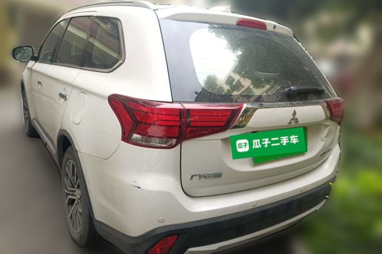 Used Mitsubishi Outlander 2018 2.4L 4x4 Elite Edition 5 Seats Rear Left 45 Deg