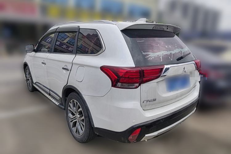 Used Mitsubishi Outlander 2018 2.4L 4x4 Elite Edition 5 Seats Rear Left 45 Deg