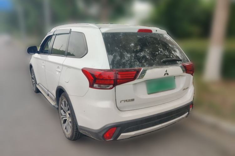 Used Mitsubishi Outlander 2018 2.0L Two-Wheel-Drive Jiale Edition 7-Seater Rear Left 45 Deg