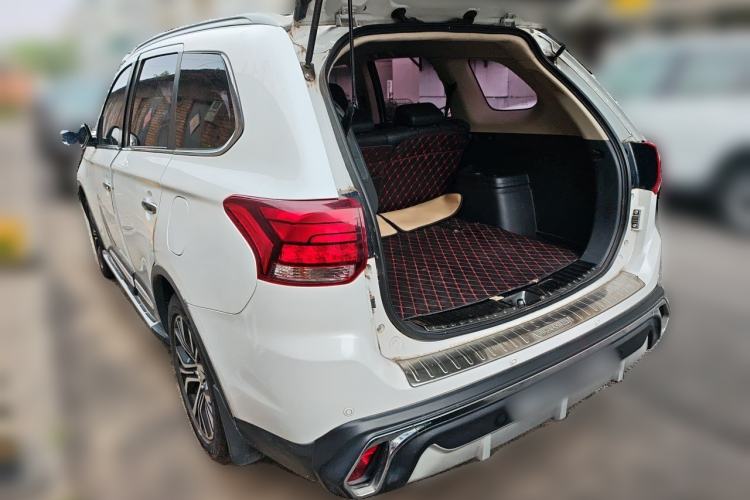 Used Mitsubishi Outlander 2018 2.4L 4x4 Elite Edition 5 Seats Rear Left 45 Deg