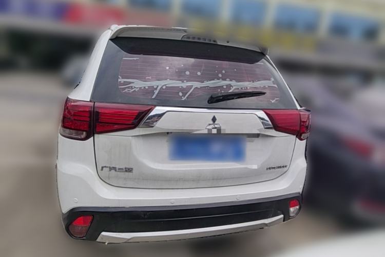 Used Mitsubishi Outlander 2018 2.4L 4x4 Elite Edition 5 Seats Rear