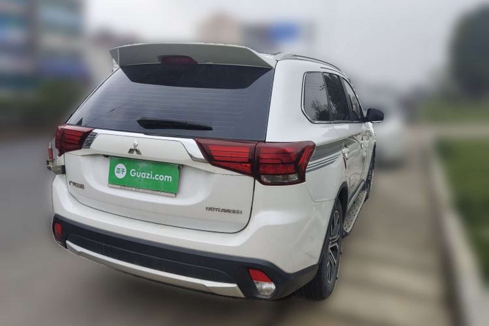 Used Mitsubishi Outlander 2018 2.0L Two-Wheel-Drive Jiale Edition 7-Seater Rear Right 45 Deg