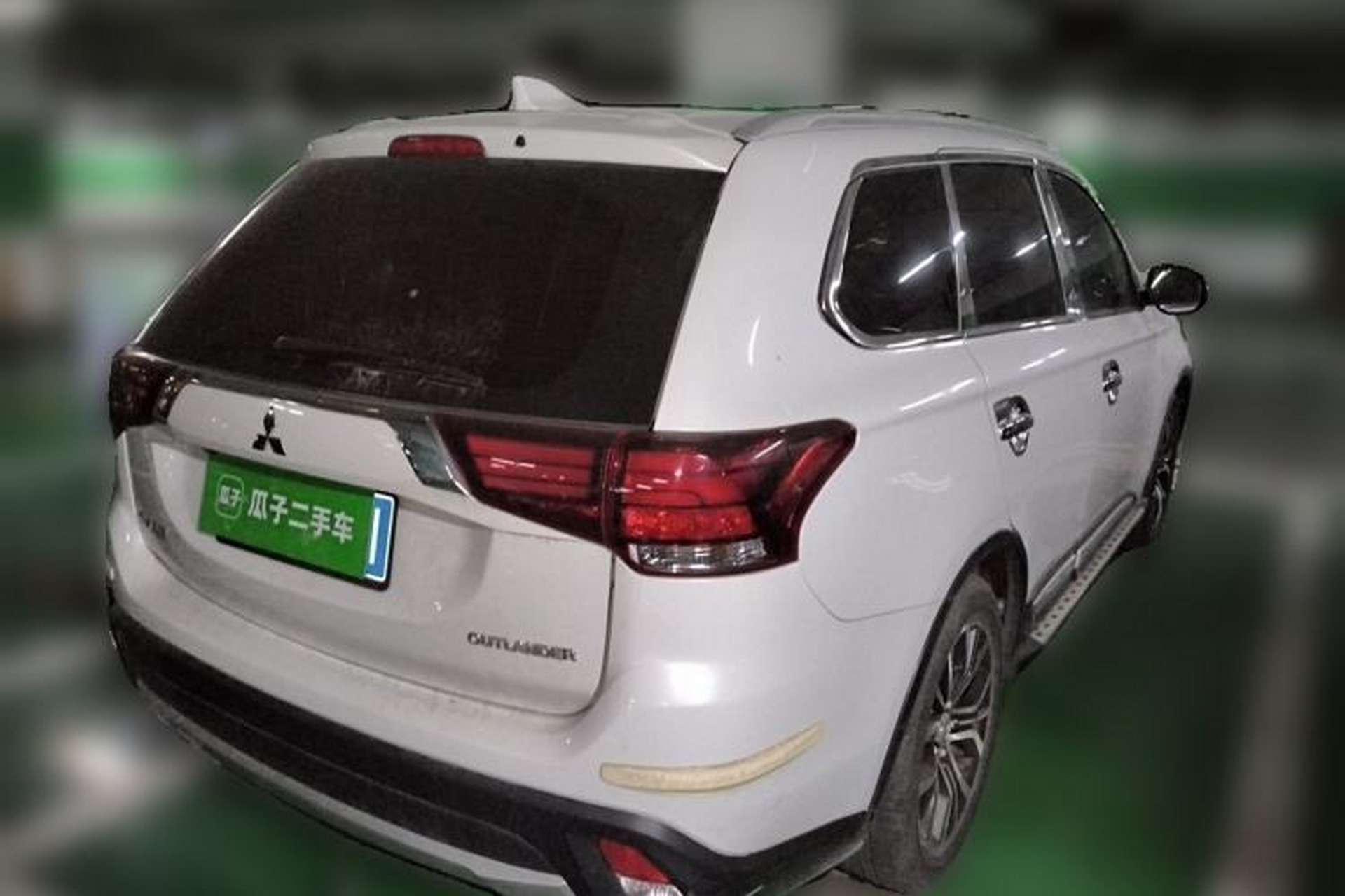 Used Mitsubishi Outlander 2018 2.0L Two-Wheel Drive Glory Edition 5 Seats Rear Right 45 Deg