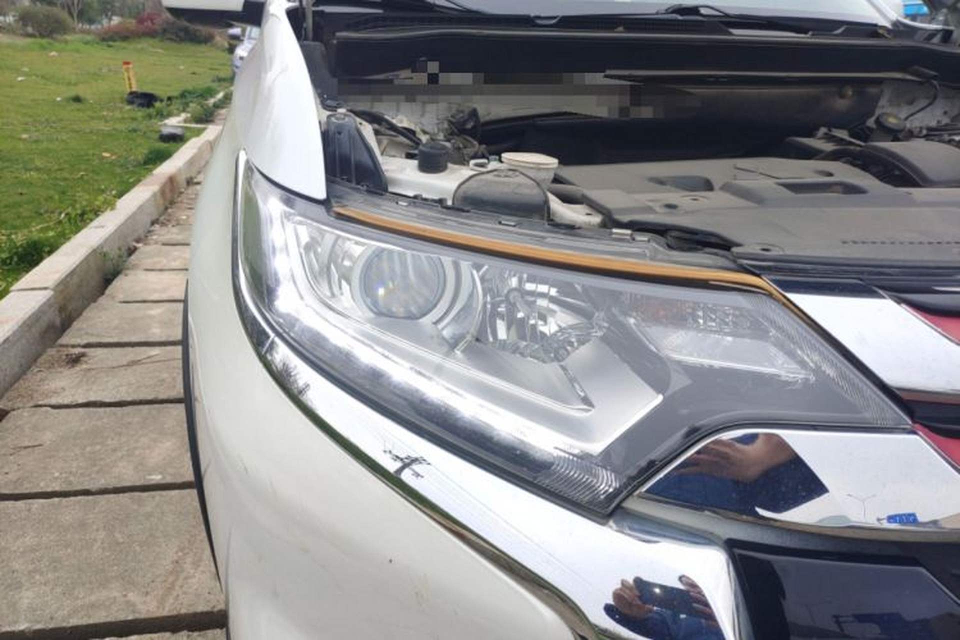 Used Mitsubishi Outlander 2018 2.0L Two-Wheel-Drive Jiale Edition 7-Seater Right Front Headlight