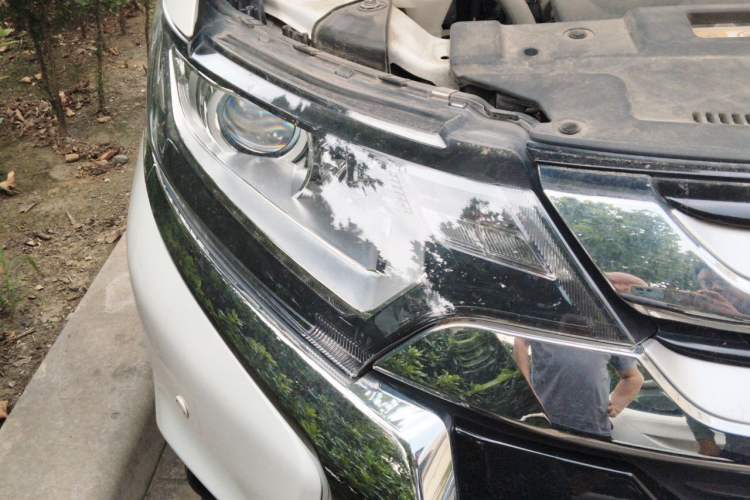 Used Mitsubishi Outlander 2018 2.0L Two-Wheel Drive Glory Edition 5 Seats Right Front Headlight