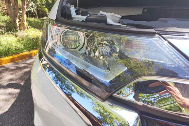 Used Mitsubishi Outlander 2018 2.0L Two-Wheel Drive Glory Edition 5 Seats Right Front Headlight