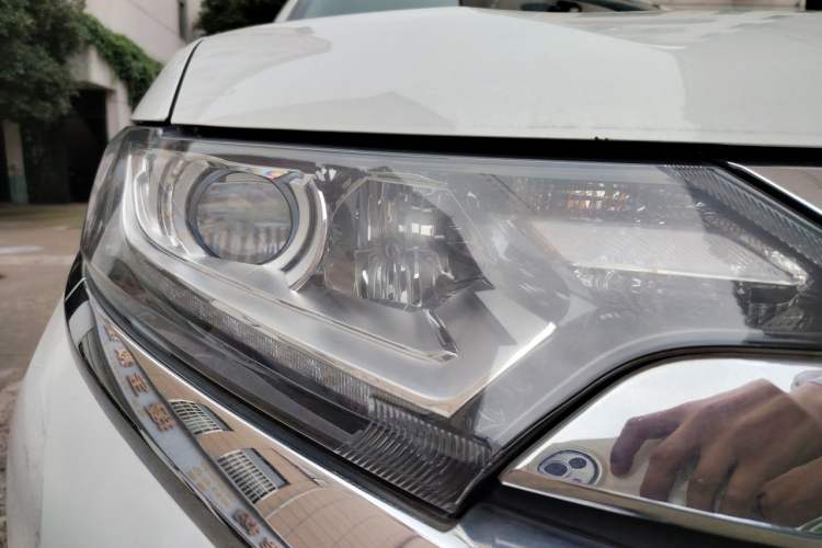 Used Mitsubishi Outlander 2018 2.0L Two-Wheel Drive Glory Edition 5 Seats Right Front Headlight