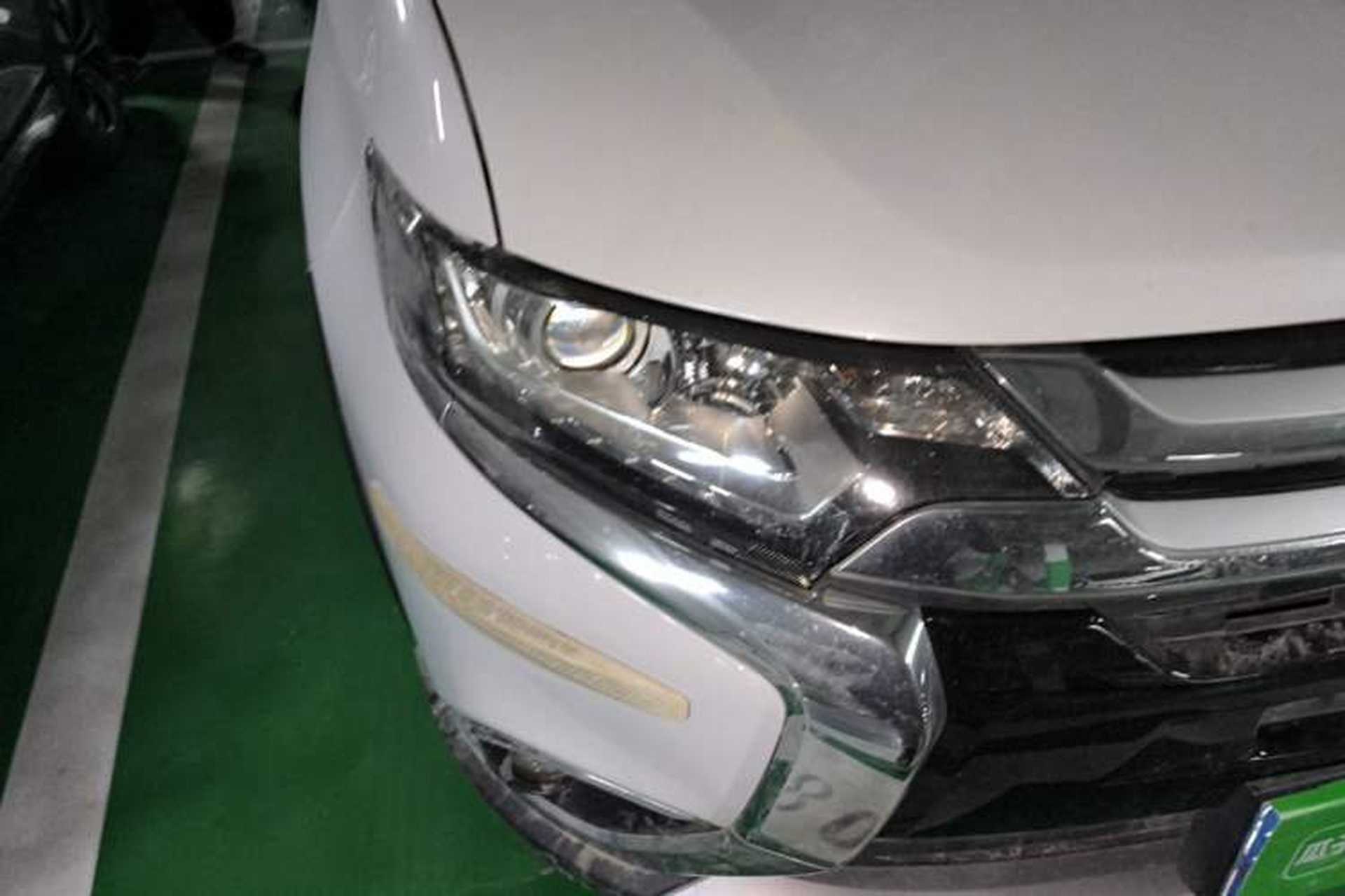 Used Mitsubishi Outlander 2018 2.0L Two-Wheel Drive Glory Edition 5 Seats Right Front Headlight