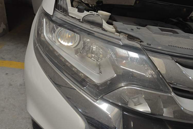 Used Mitsubishi Outlander 2018 2.0L Two-Wheel Drive Glory Edition 5 Seats Right Front Headlight
