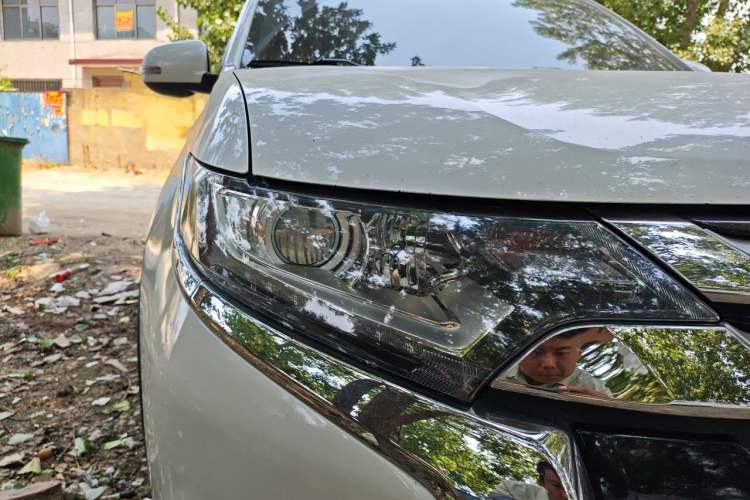 Used Mitsubishi Outlander 2018 2.0L Two-Wheel Drive Glory Edition 5 Seats Right Front Headlight