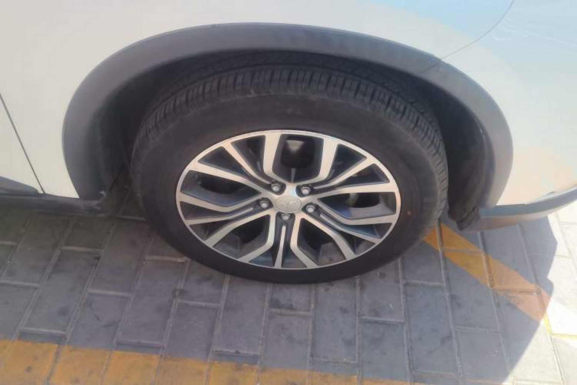 Used Mitsubishi Outlander 2018 2.0L Two-Wheel-Drive Jiale Edition 7-Seater Right Front Wheel Hub