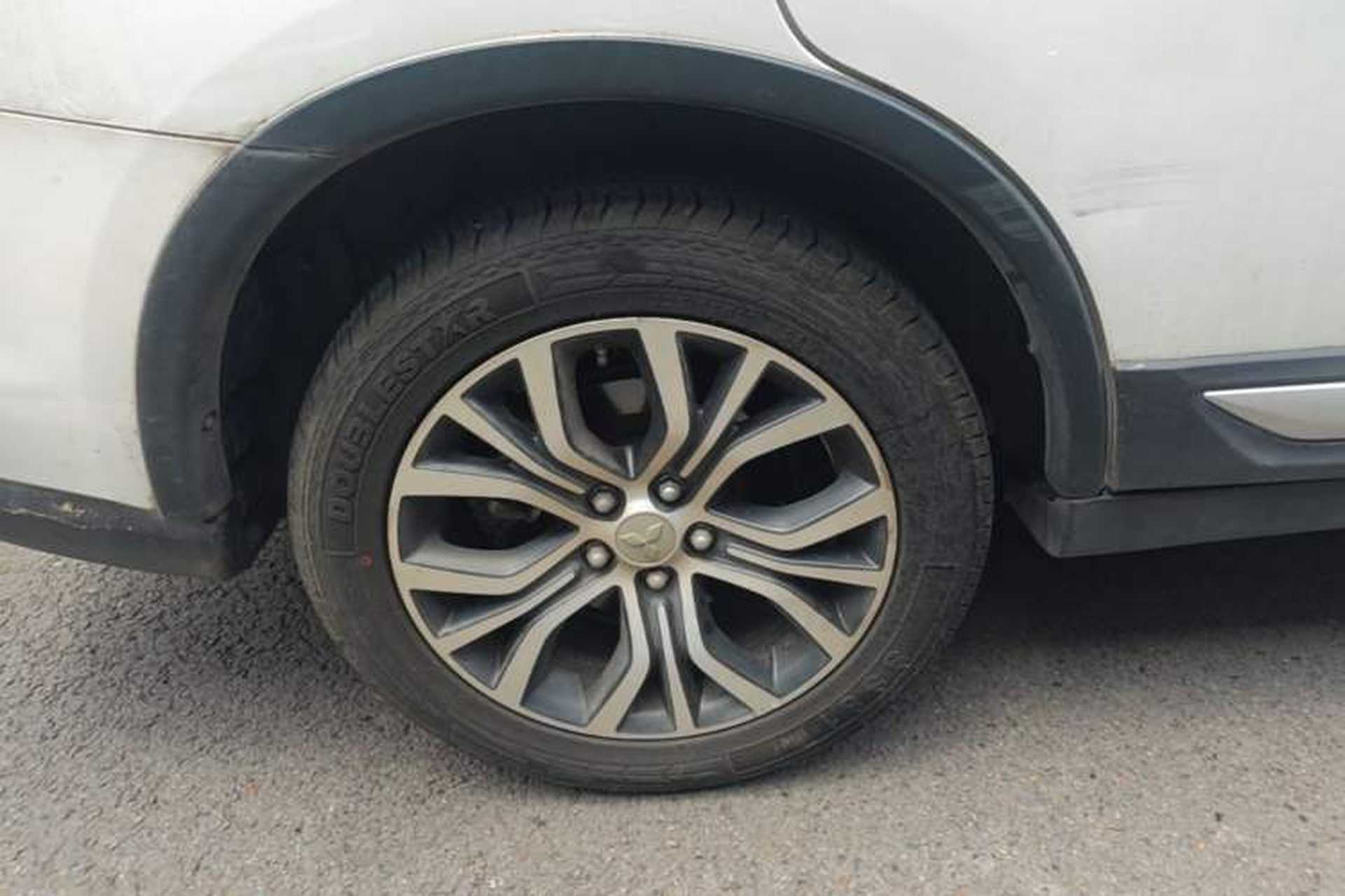 Used Mitsubishi Outlander 2018 2.0L Two-Wheel Drive Glory Edition 5 Seats Right Rear Wheel Hub