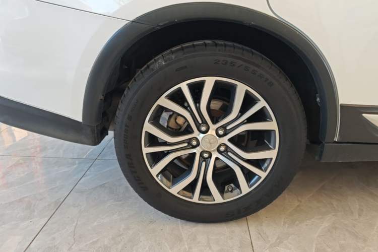 Used Mitsubishi Outlander 2018 2.0L Two-Wheel-Drive Jiale Edition 7-Seater Right Rear Wheel Hub