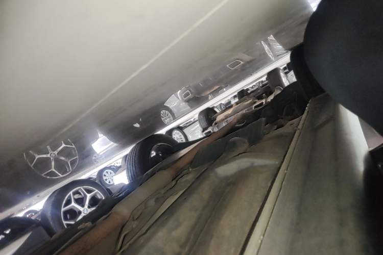 Used Mitsubishi Outlander 2018 2.0L Two-Wheel Drive Glory Edition 5 Seats Right Side Sill
