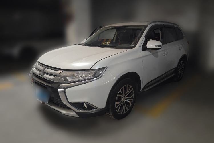 Used Mitsubishi Outlander 2018 2.0L Two-Wheel Drive Glory Edition 5 Seats Guazi used car, China used car export, Used car for sale, Used  cars, Cheapest cars for sale