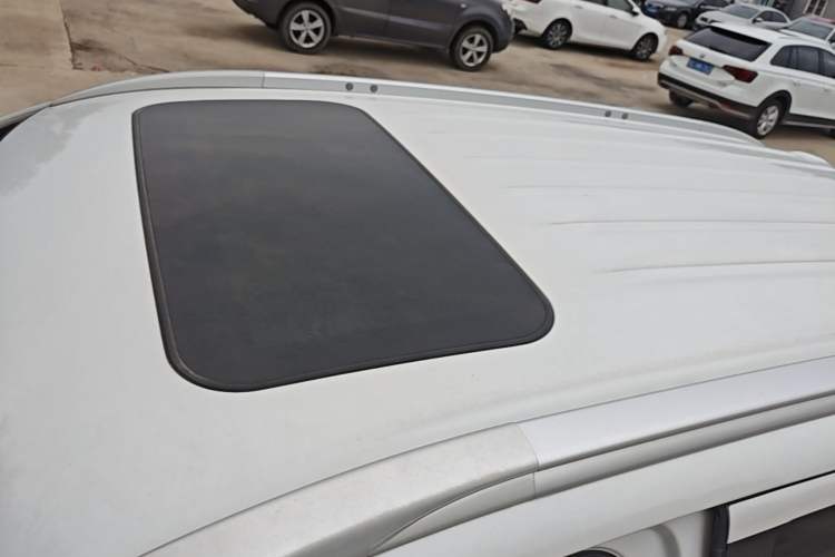 Used Mitsubishi Outlander 2018 2.0L Two-Wheel Drive Glory Edition 5 Seats Roof