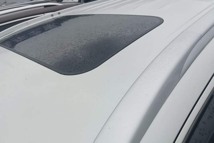 Used Mitsubishi Outlander 2018 2.0L Two-Wheel-Drive Jiale Edition 7-Seater Roof