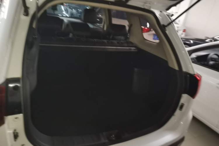 Used Mitsubishi Outlander 2018 2.4L 4x4 Elite Edition 5 Seats Trunk