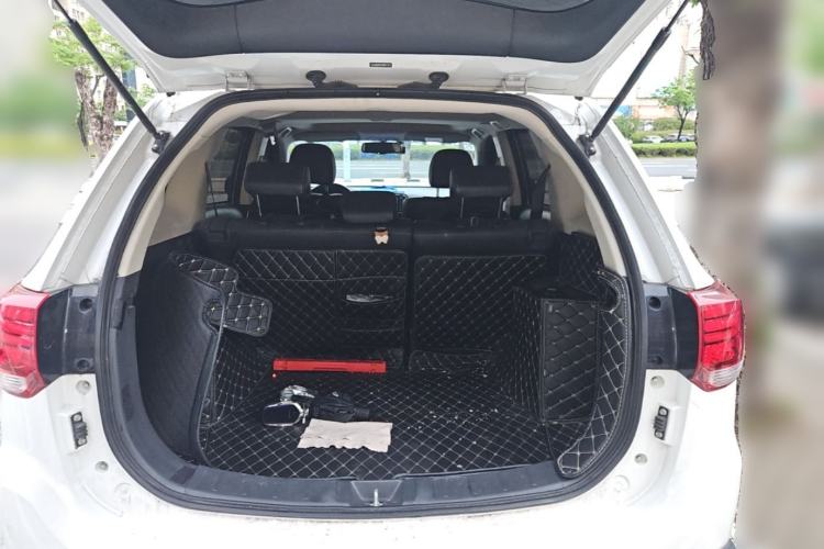 Used Mitsubishi Outlander 2018 2.0L Two-Wheel Drive Glory Edition 5 Seats Trunk
