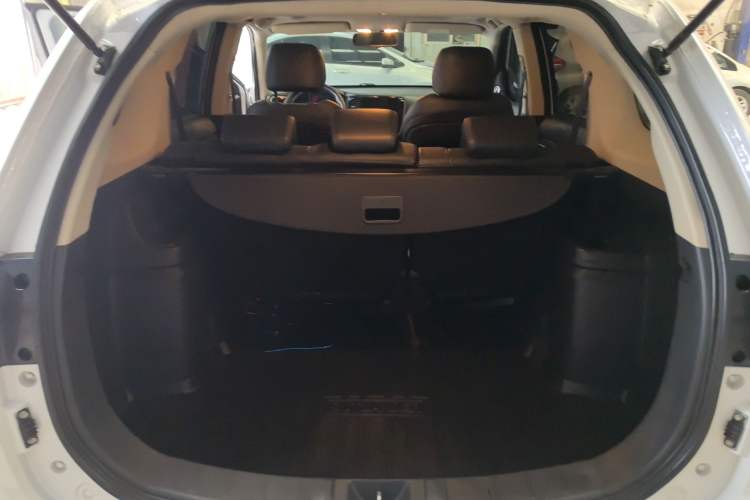 Used Mitsubishi Outlander 2018 2.0L Two-Wheel Drive Glory Edition 5 Seats Trunk