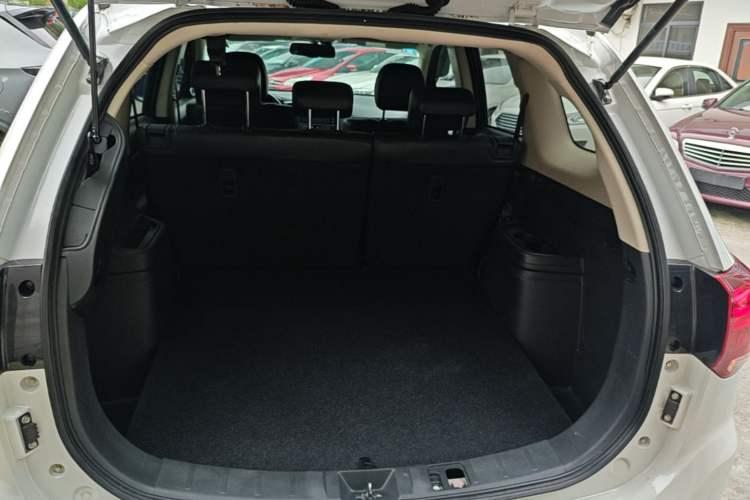 Used Mitsubishi Outlander 2018 2.4L 4x4 Elite Edition 5 Seats Trunk