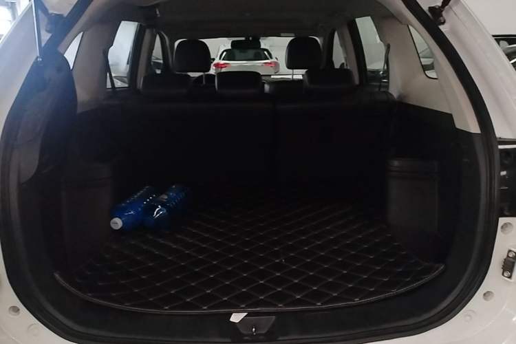 Used Mitsubishi Outlander 2018 2.4L 4x4 Elite Edition 5 Seats Trunk