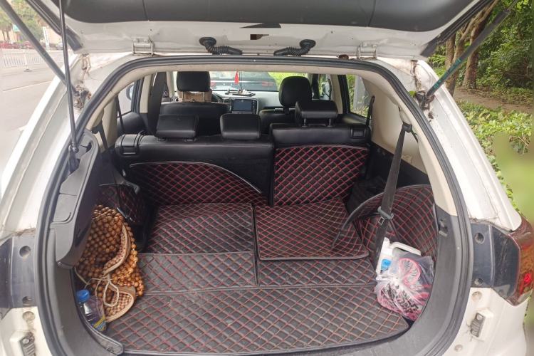 Used Mitsubishi Outlander 2018 2.4L 4x4 Luxury Edition 7-Seater Trunk