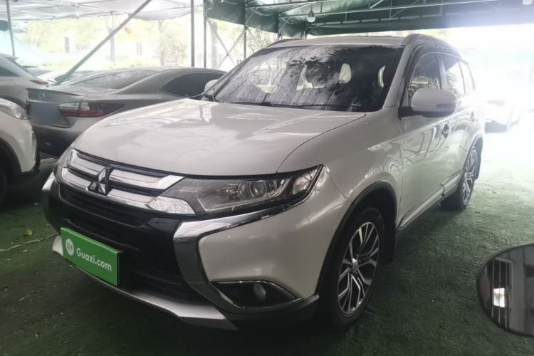 Used Mitsubishi Outlander 2018 2.0L Two-Wheel Drive Glory Edition 5 Seats Guazi used car, China used car export, Used car for sale, Used  cars, Cheapest cars for sale