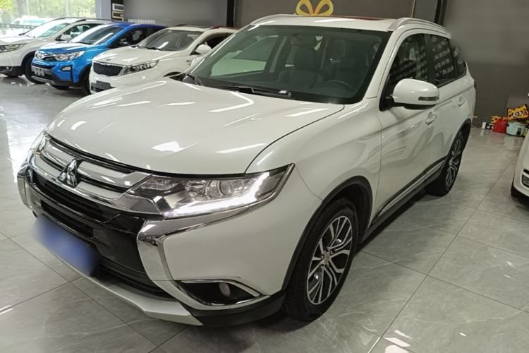 Ojetý Mitsubishi Outlander 2018 2.0L Two-Wheel Drive Glory Edition 5 Seats Guazi used car, China used car export, Used car for sale, Used  cars, Cheapest cars for sale