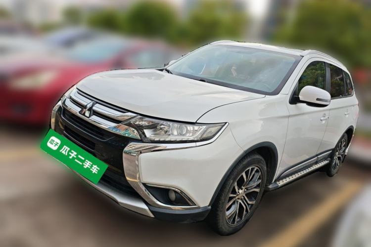 Used Mitsubishi Outlander 2018 2.0L Two-Wheel Drive Glory Edition 5 Seats Guazi used car, China used car export, Used car for sale, Used  cars, Cheapest cars for sale