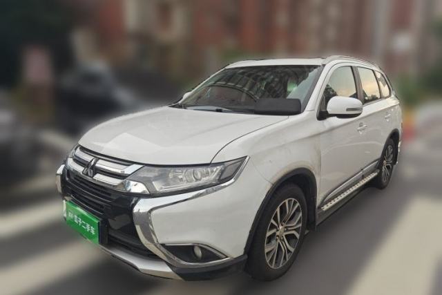 Mitsubishi Outlander 2018 2.0L Two-Wheel Drive Glory Edition 5 Seats usado