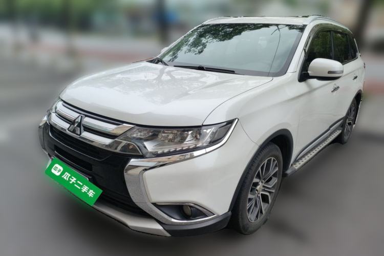 Used Mitsubishi Outlander 2018 2.4L 4x4 Luxury Edition 7-Seater Guazi used car, China used car export, Used car for sale, Used  cars, Cheapest cars for sale