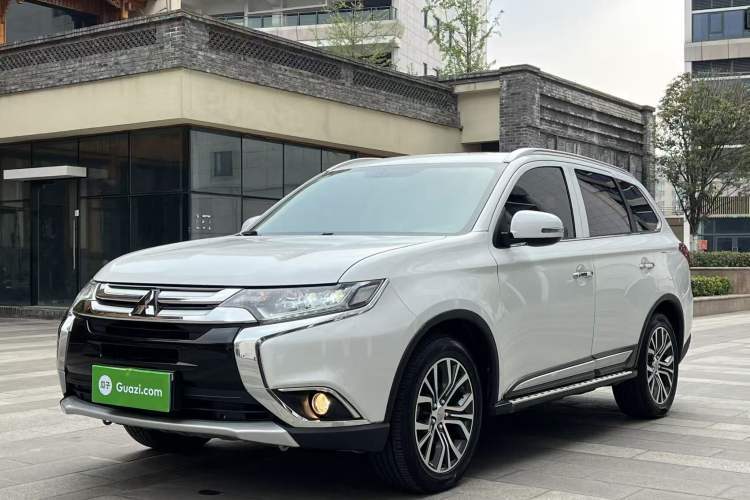 Used Mitsubishi Outlander 2018 2.4L 4x4 Elite Edition 5 Seats Guazi used car, China used car export, Used car for sale, Used  cars, Cheapest cars for sale