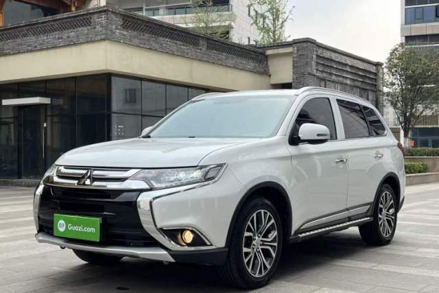 Used Mitsubishi Outlander 2018 2.4L 4x4 Elite Edition 5 Seats