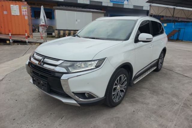 Used Mitsubishi Outlander 2018 2.0L Two-Wheel Drive Glory Edition 5 Seats