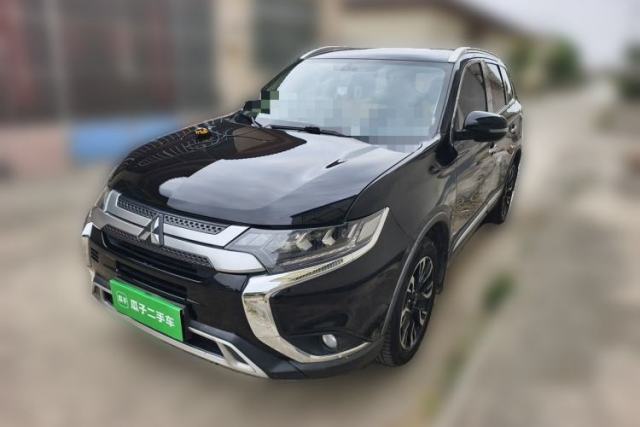 Used Mitsubishi Outlander 2019 2.4L 4x4 Zhi Xiang Edition 5 Seats China V Emission Standard