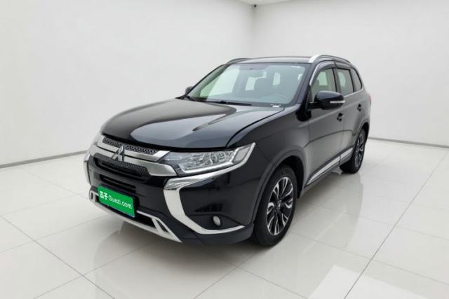 Używany Mitsubishi Outlander 2019 2.0L Two-Wheel Drive Comfort Edition 5 Seats China V Standard