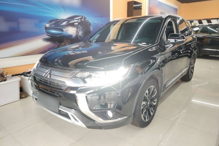 Used Mitsubishi Outlander 2019 2.0L Two-Wheel Drive Comfort Edition 5 Seats China VI Standard Guazi used car, China used car export, Used car for sale, Used  cars, Cheapest cars for sale