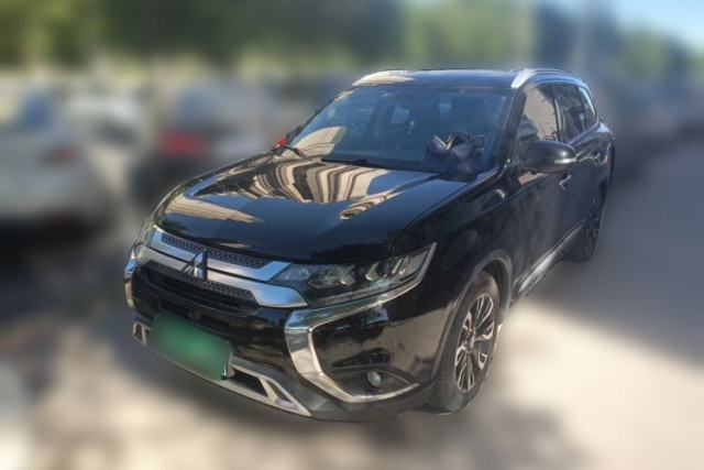 Used Mitsubishi Outlander 2019 2.4L 4x4 Zhi Xiang Edition 5 Seats China VI Standard