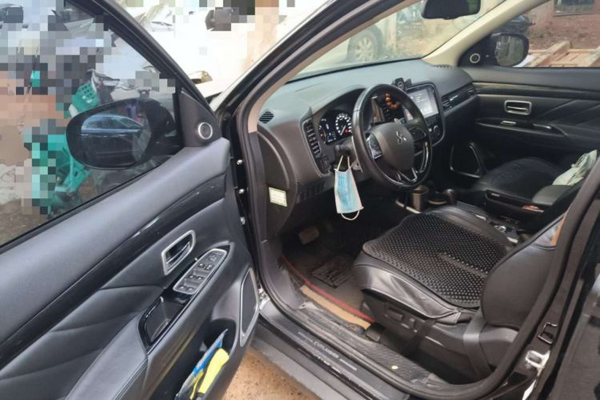 Used Mitsubishi Outlander 2019 2.4L 4x4 Zhi Xiang Edition 5 Seats China VI Standard Driver Seat