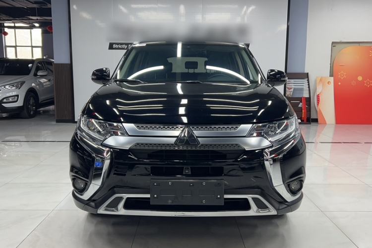 Used Mitsubishi Outlander 2019 2.0L Two-Wheel Drive Comfort Edition 5 Seats China V Standard Exterior 2