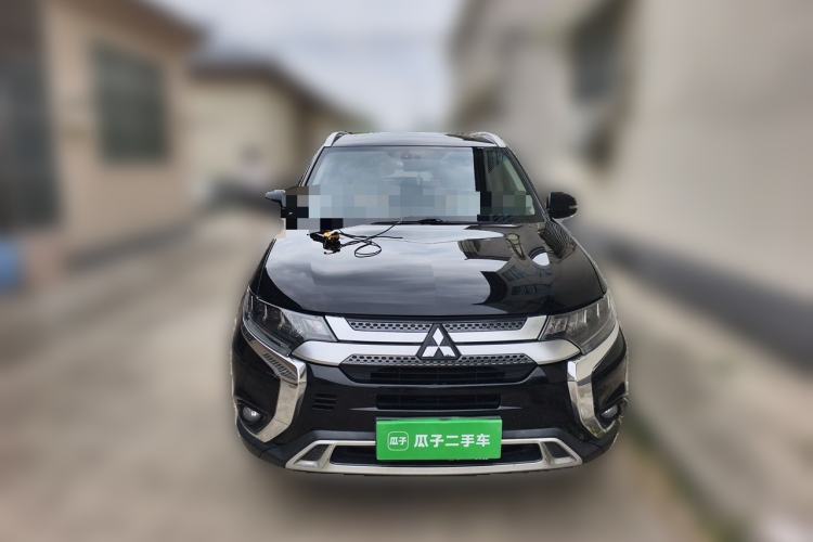 Used Mitsubishi Outlander 2019 2.4L 4x4 Zhi Xiang Edition 5 Seats China V Emission Standard Front