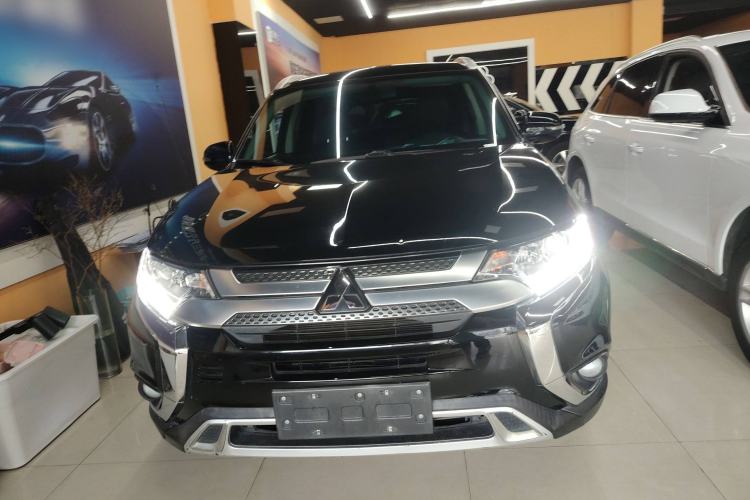 Used Mitsubishi Outlander 2019 2.0L Two-Wheel Drive Comfort Edition 5 Seats China VI Standard Front