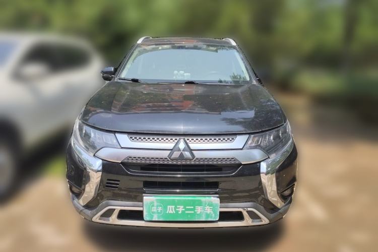 Used Mitsubishi Outlander 2019 2.4L 4x4 Zhi Xiang Edition 5 Seats China V Emission Standard Front
